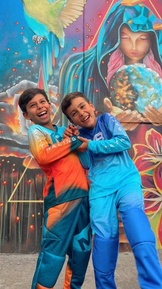 {«eId»:»833051464966174″,»CameraPosition»:1}